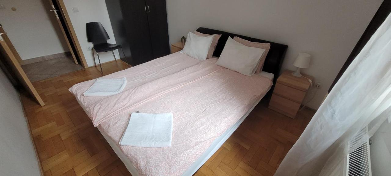 Cozy Downtown Apartment Budapest Exterior photo